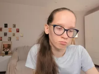 LynetteBails's Live Sex Cam Show