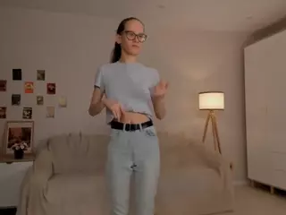 LynetteBails's Live Sex Cam Show