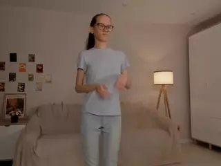 LynetteBails's Live Sex Cam Show