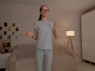 LynetteBails's Live Sex Cam Show
