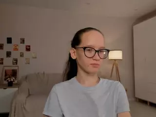 LynetteBails's Live Sex Cam Show