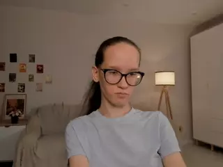 LynetteBails's Live Sex Cam Show