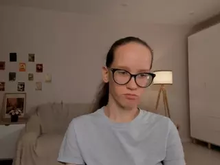 LynetteBails's Live Sex Cam Show