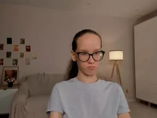 LynetteBails's Live Sex Cam Show