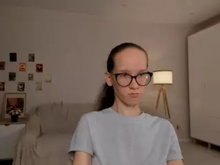 LynetteBails's Live Sex Cam Show