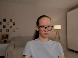 LynetteBails's Live Sex Cam Show