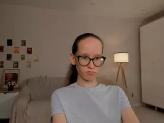 LynetteBails's Live Sex Cam Show