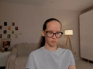 LynetteBails's Live Sex Cam Show