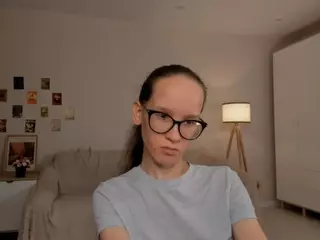 LynetteBails's Live Sex Cam Show