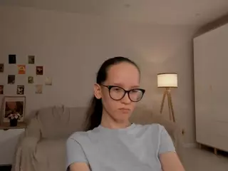 LynetteBails's Live Sex Cam Show