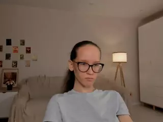 LynetteBails's Live Sex Cam Show