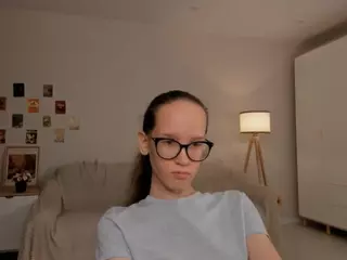 LynetteBails's Live Sex Cam Show