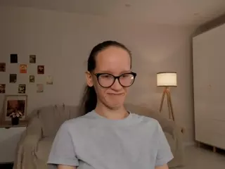 LynetteBails's Live Sex Cam Show