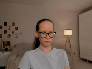 LynetteBails's Live Sex Cam Show
