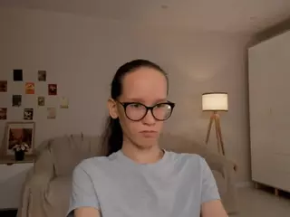 LynetteBails's Live Sex Cam Show