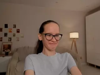 LynetteBails's Live Sex Cam Show