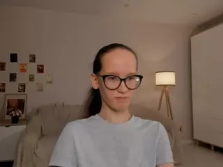 LynetteBails's Live Sex Cam Show