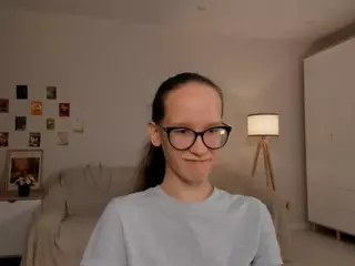LynetteBails's Live Sex Cam Show