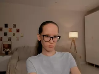 LynetteBails's Live Sex Cam Show