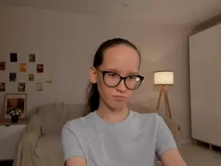 LynetteBails's Live Sex Cam Show