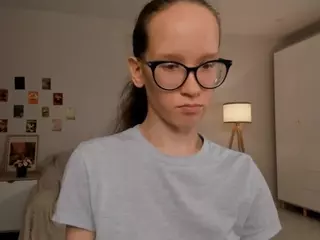 LynetteBails's Live Sex Cam Show