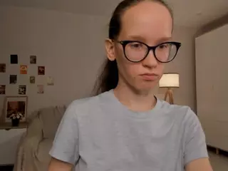 LynetteBails's Live Sex Cam Show