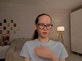 LynetteBails's Live Sex Cam Show