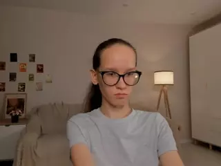LynetteBails's Live Sex Cam Show