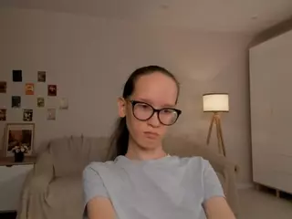 LynetteBails's Live Sex Cam Show