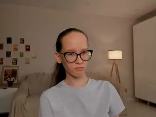 LynetteBails's Live Sex Cam Show