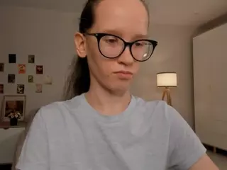 LynetteBails's Live Sex Cam Show