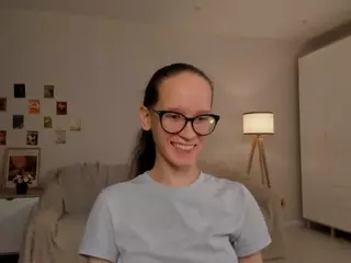 LynetteBails's Live Sex Cam Show