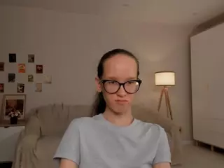 LynetteBails's Live Sex Cam Show