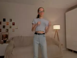 LynetteBails's Live Sex Cam Show
