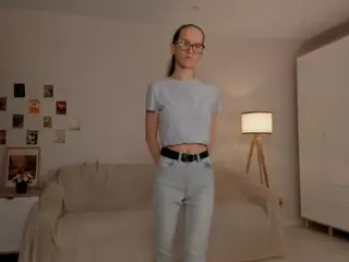 LynetteBails's Live Sex Cam Show