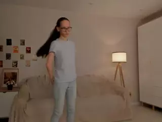 LynetteBails's Live Sex Cam Show
