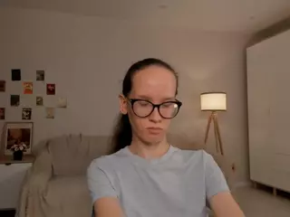 LynetteBails's Live Sex Cam Show