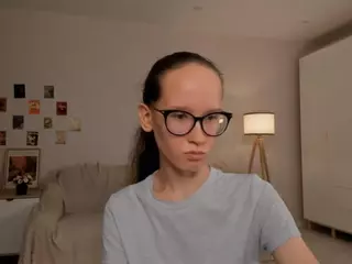 LynetteBails's Live Sex Cam Show