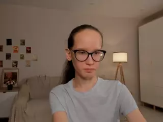LynetteBails's Live Sex Cam Show