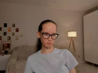 LynetteBails's Live Sex Cam Show