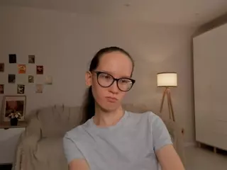 LynetteBails's Live Sex Cam Show