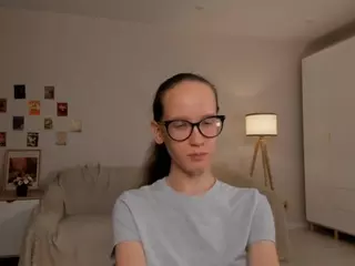 LynetteBails's Live Sex Cam Show