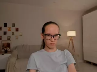 LynetteBails's Live Sex Cam Show