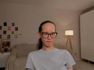 LynetteBails's Live Sex Cam Show