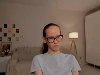 LynetteBails's Live Sex Cam Show