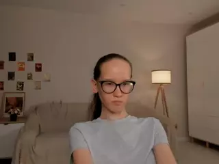 LynetteBails's Live Sex Cam Show