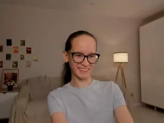 LynetteBails's Live Sex Cam Show