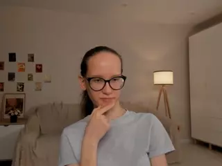 LynetteBails's Live Sex Cam Show