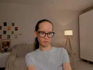LynetteBails's Live Sex Cam Show