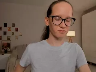 LynetteBails's Live Sex Cam Show